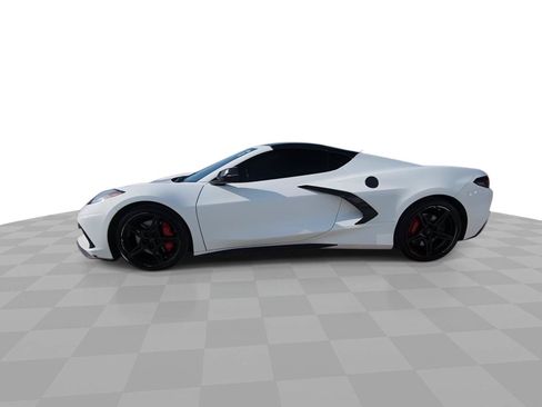 Used 2022 Chevrolet Corvette Stingray Preferred Cpe w/ Z51 Performance Package RWD image 5