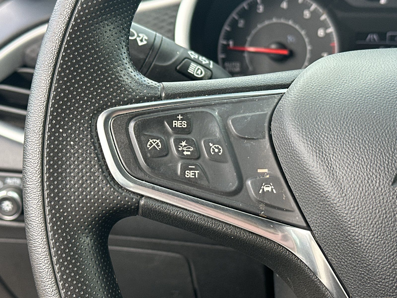 Used 2024 Chevrolet Malibu LT FWD image 17
