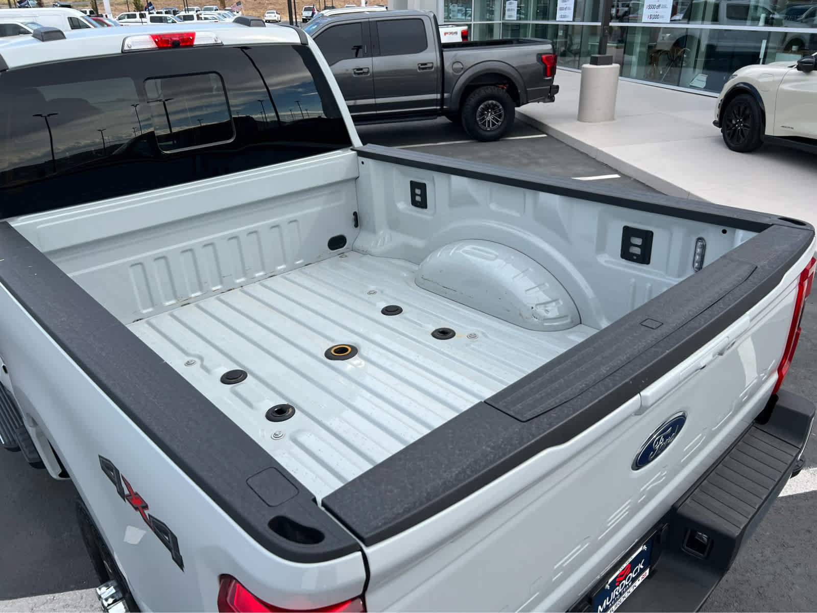 Used 2026 Ford F350 Lariat w/ Lariat Ultimate Package AWD/4WD image 11