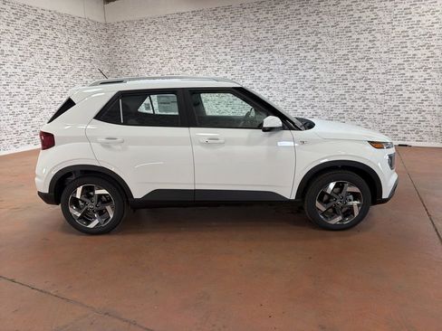 New 2026 Hyundai Venue SEL image 8