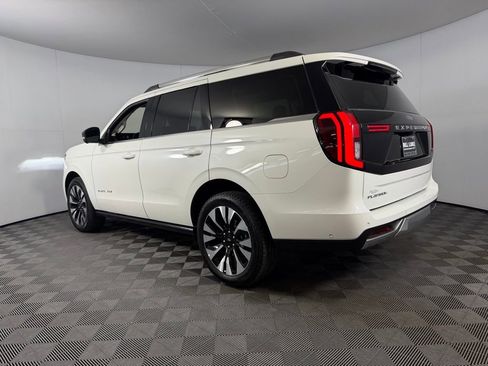 Used 2025 Ford Expedition Platinum w/ Driver's Package image 10