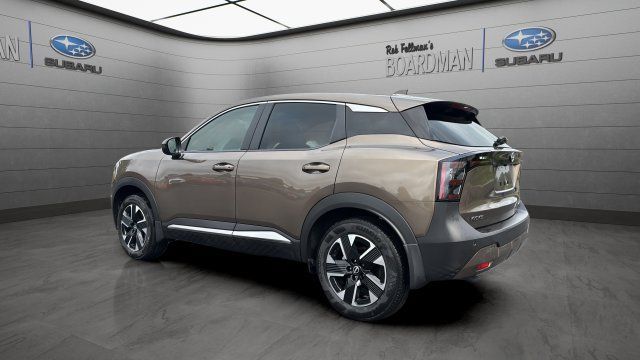 Used 2025 Nissan Kicks SV AWD/4WD image 8