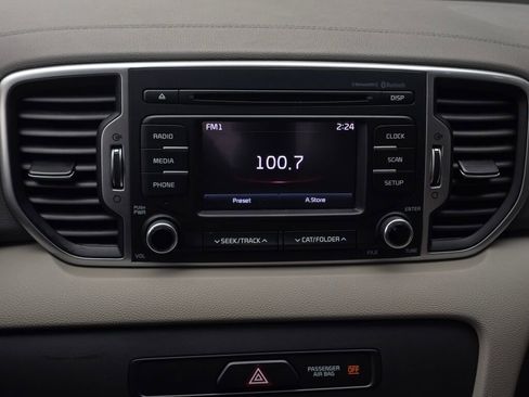 Used 2018 Kia Sportage LX image 35