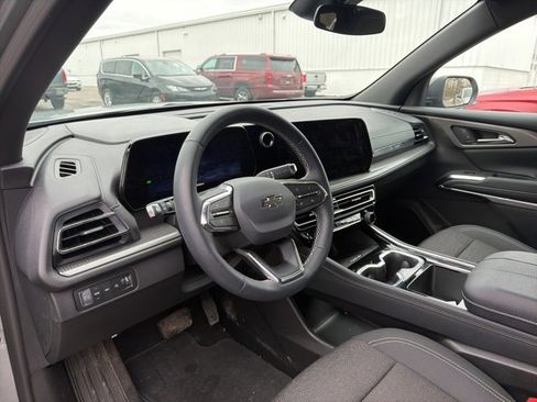 Used 2026 Chevrolet Traverse LT w/ Midnight/Sport Edition image 15