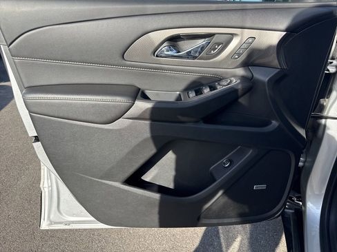 Used 2022 Chevrolet Traverse Premier w/ Redline Edition image 30