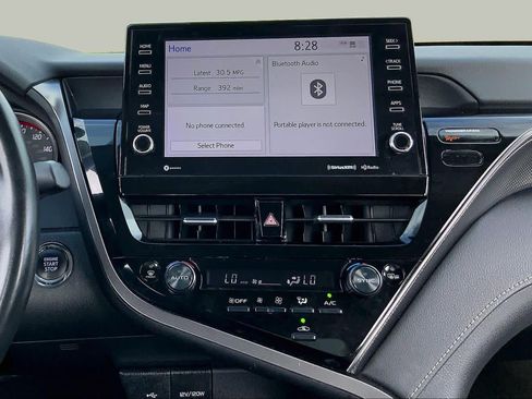 Used 2024 Toyota Camry XSE FWD image 7