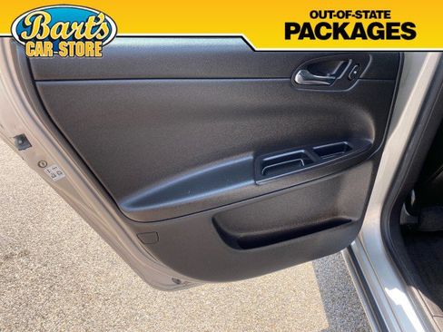Used 2007 Chevrolet Impala LTZ FWD image 16