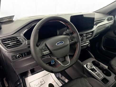 Used 2023 Ford Escape ST-Line Elite w/ Premium Technology Package image 9