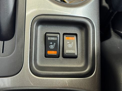 Used 2014 Nissan Juke SL AWD/4WD image 30