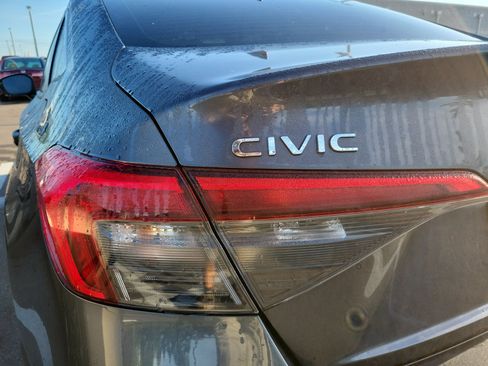 Used 2023 Honda Civic LX image 8