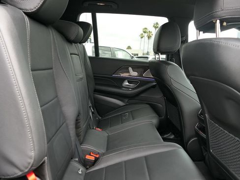 Used 2025 Mercedes-Benz GLS 450 4MATIC image 22