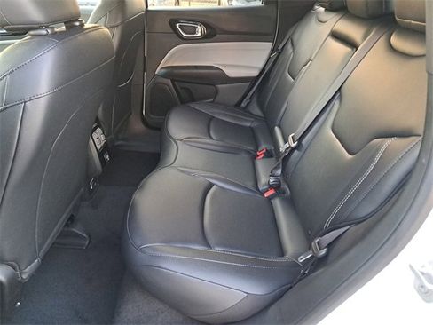 Used 2025 Jeep Compass Limited image 11