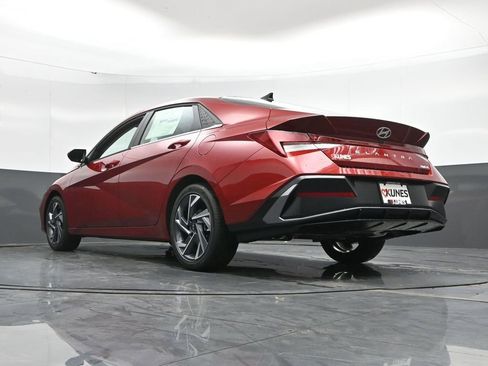New 2025 Hyundai Elantra Limited image 53