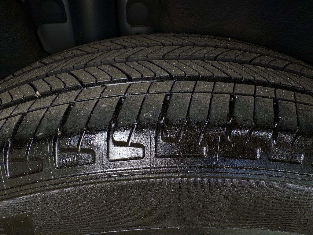 Used 2024 Ford Escape SE w/ PHEV Premium Package FWD image 33