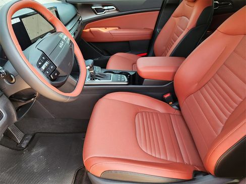 New 2026 Kia Sportage SX image 9