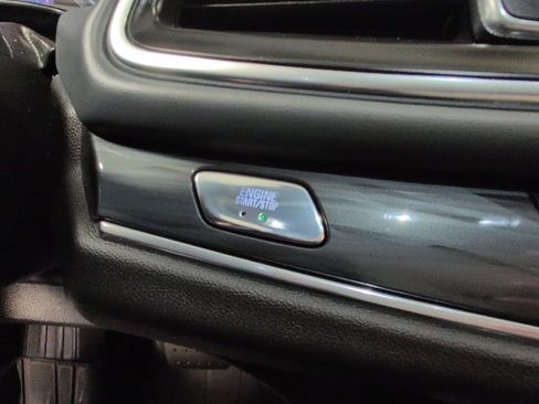 Used 2023 Buick Enclave Essence image 23