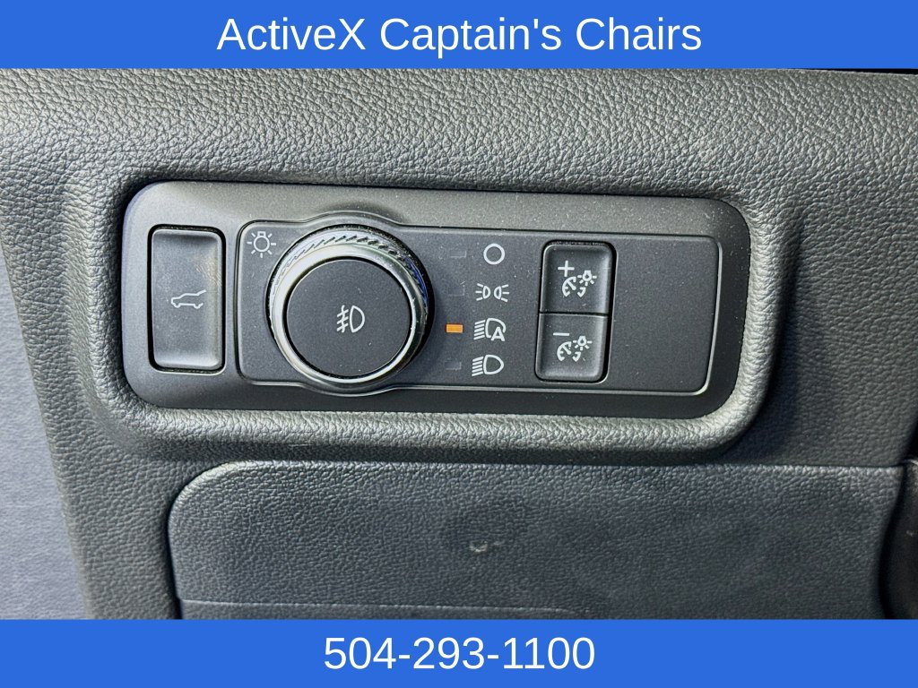 Used 2020 Ford Explorer XLT w/ Equipment Group 202A RWD image 12