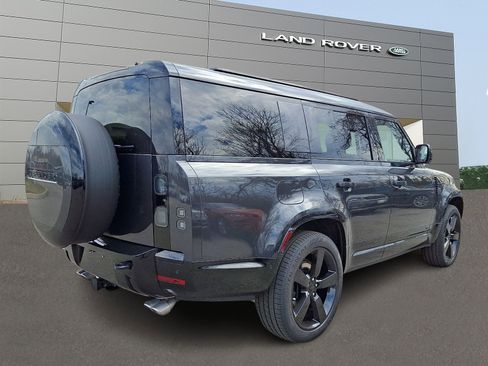 New 2026 Land Rover Defender 130 V8 image 2