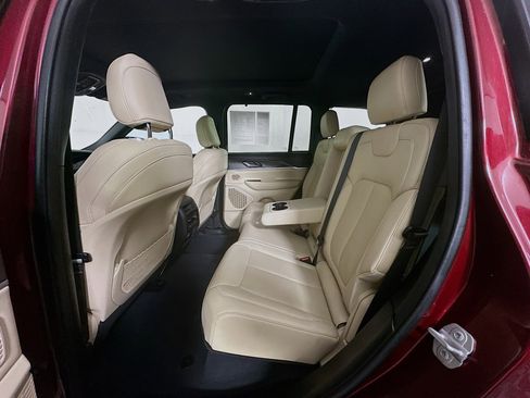 Used 2023 Jeep Grand Cherokee 4WD 4xe w/ Luxury Tech Group II image 27