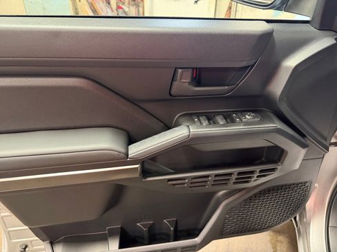 Used 2025 Toyota 4Runner SR5 image 36