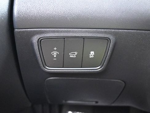 Used 2023 Hyundai Tucson Limited AWD/4WD image 12