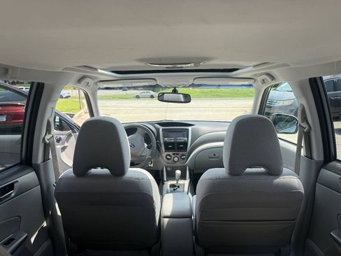 Used 2010 Subaru Forester 2.5X Premium w/ Popular Equipment Group 5B AWD/4WD image 32
