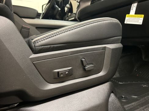 New 2026 RAM 4500 Tradesman w/ Laramie Trim Package image 33