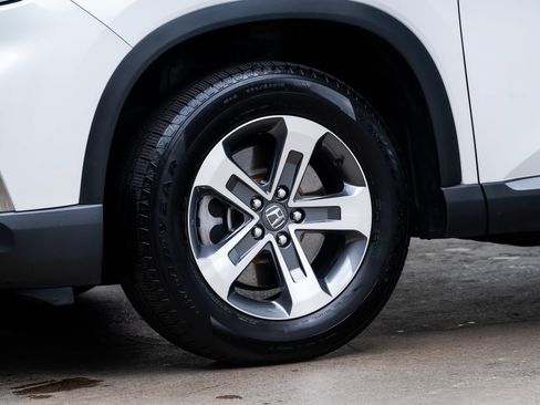 Used 2025 Honda Pilot EX-L image 4
