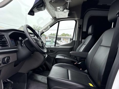New 2026 Ford Transit 250 148 Medium Roof Extended AWD image 10