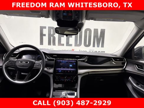 Used 2024 Jeep Grand Cherokee L Limited RWD image 12
