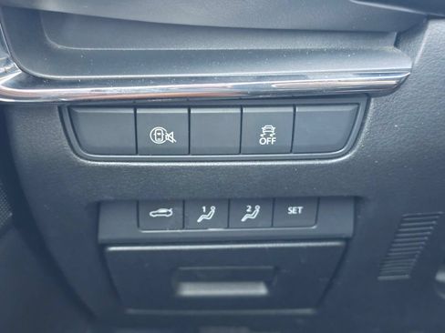 Used 2024 MAZDA MAZDA3 s FWD image 32