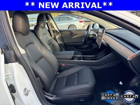 Used 2019 Tesla Model 3 Standard Range Plus image 9