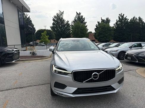 Used 2021 Volvo XC60 T5 Momentum w/ Premium Package AWD/4WD image 5