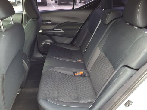 Used 2024 Nissan Kicks SV image 12