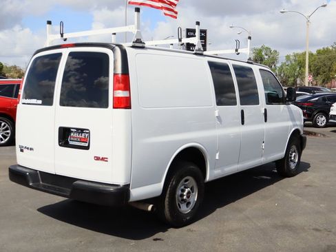 Certified 2019 GMC Savana 2500 Work Van w/ Driver Convenience Package image 8