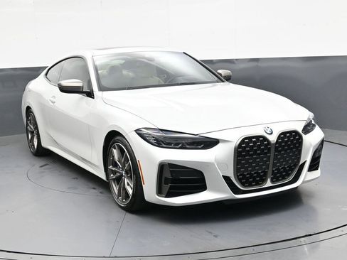 Used 2022 BMW M440i Coupe w/ Premium Package RWD image 9