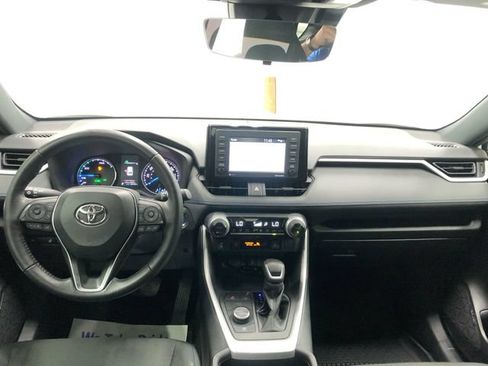 Used 2022 Toyota RAV4 SE w/ Convenience Package AWD/4WD image 15
