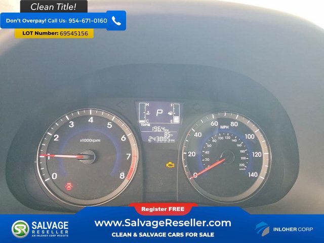 Used 2015 Hyundai Accent GLS FWD image 12