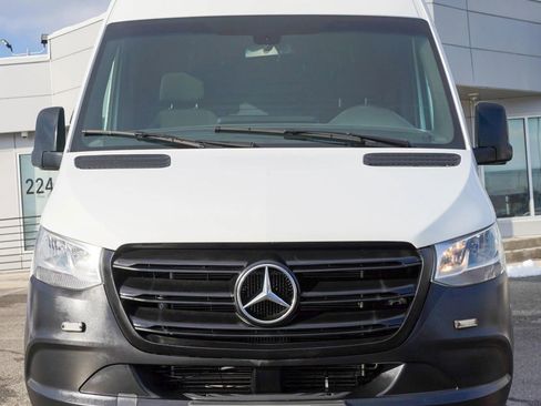Used 2019 Mercedes-Benz Sprinter 170 Cargo image 3