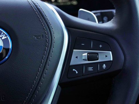 Certified 2025 BMW X5 xDrive50e w/ Premium Package image 24