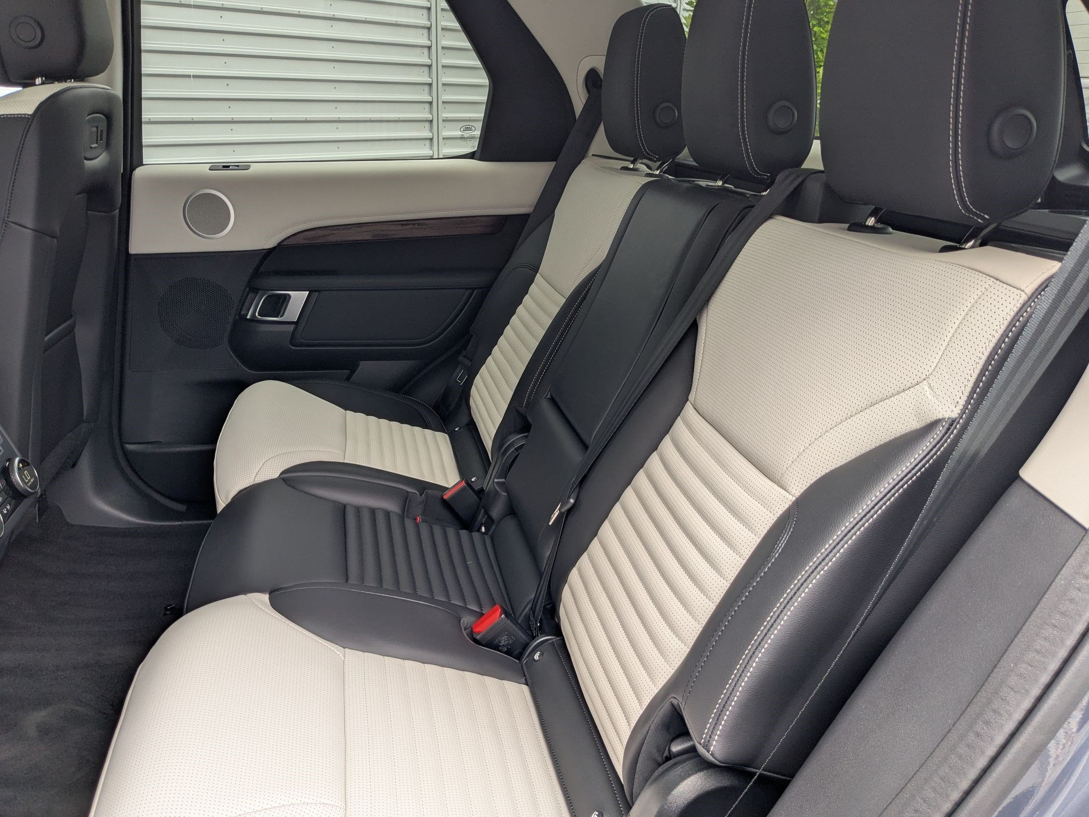 New 2026 Land Rover Discovery S AWD/4WD image 29