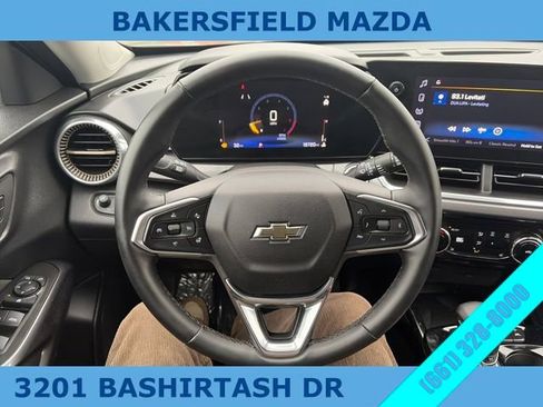 Used 2025 Chevrolet Trax ACTIV w/ Sunroof Package image 22