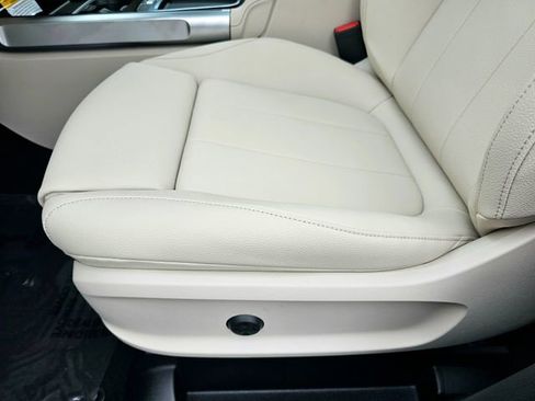 New 2026 Mercedes-Benz GLB 250 4MATIC image 20