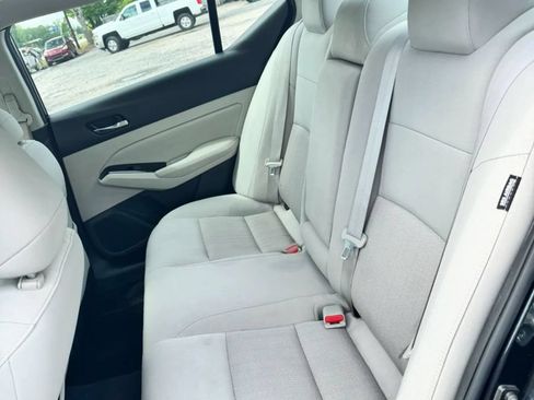 Used 2021 Nissan Altima 2.5 SV FWD image 15
