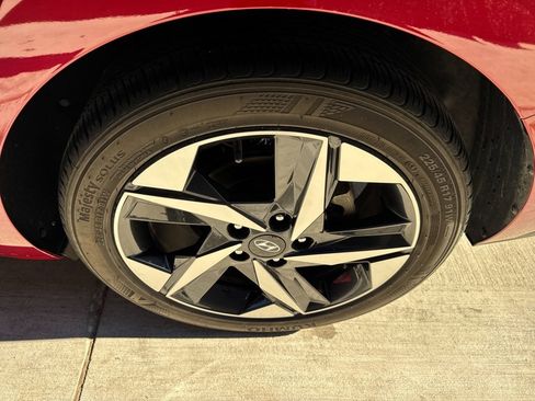 Used 2023 Hyundai Elantra SEL w/ Convenience Package image 21