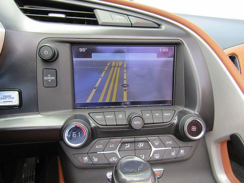 Used 2016 Chevrolet Corvette Z06 w/ 3LZ Preferred Equipment Group RWD image 16