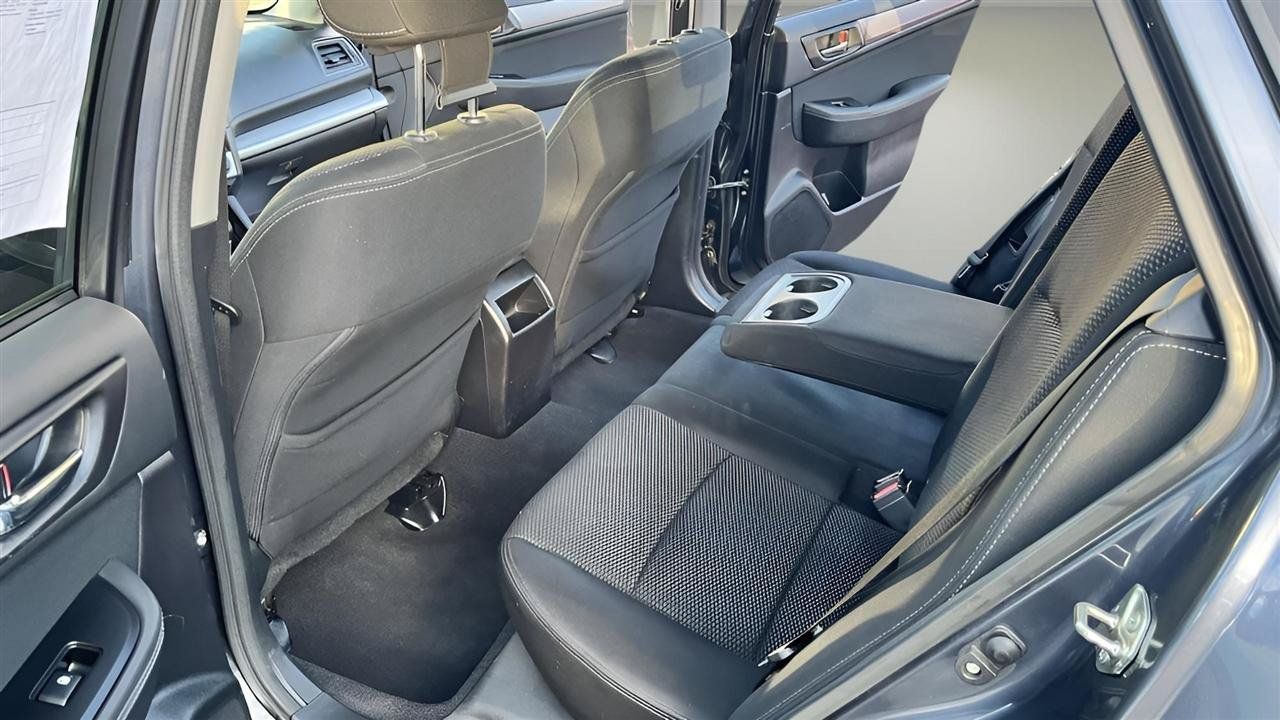 Used 2016 Subaru Outback 2.5i Premium AWD/4WD image 21