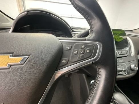 Used 2022 Chevrolet Malibu RS FWD image 18