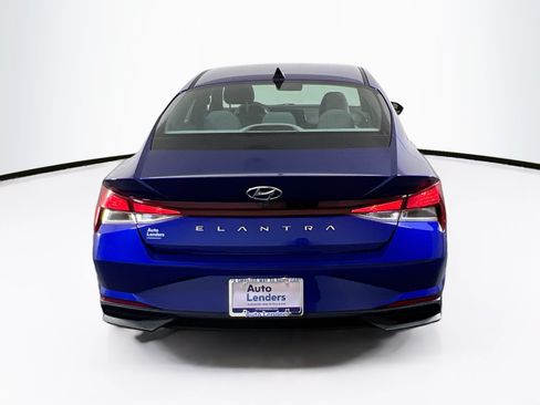 Used 2023 Hyundai Elantra SEL w/ Convenience Package FWD image 6