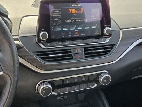 Certified 2025 Nissan Altima 2.5 SV image 16